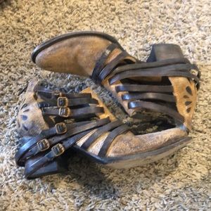 Beautiful genuine leather Freebird booties.